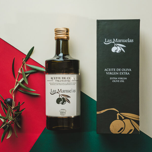 Fotografía de producto y packaging. Aceite de Oliva Virgen Extra "Las Manuelas"